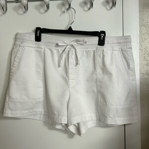 Gap white linen shorts